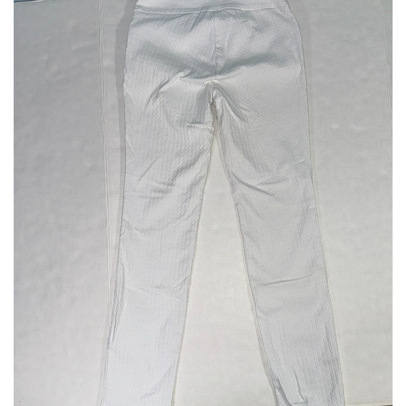 Van Heusen Women 4 Short Pants Office Causal Basic BusinessTextured Comfort - Picture 2 of 8